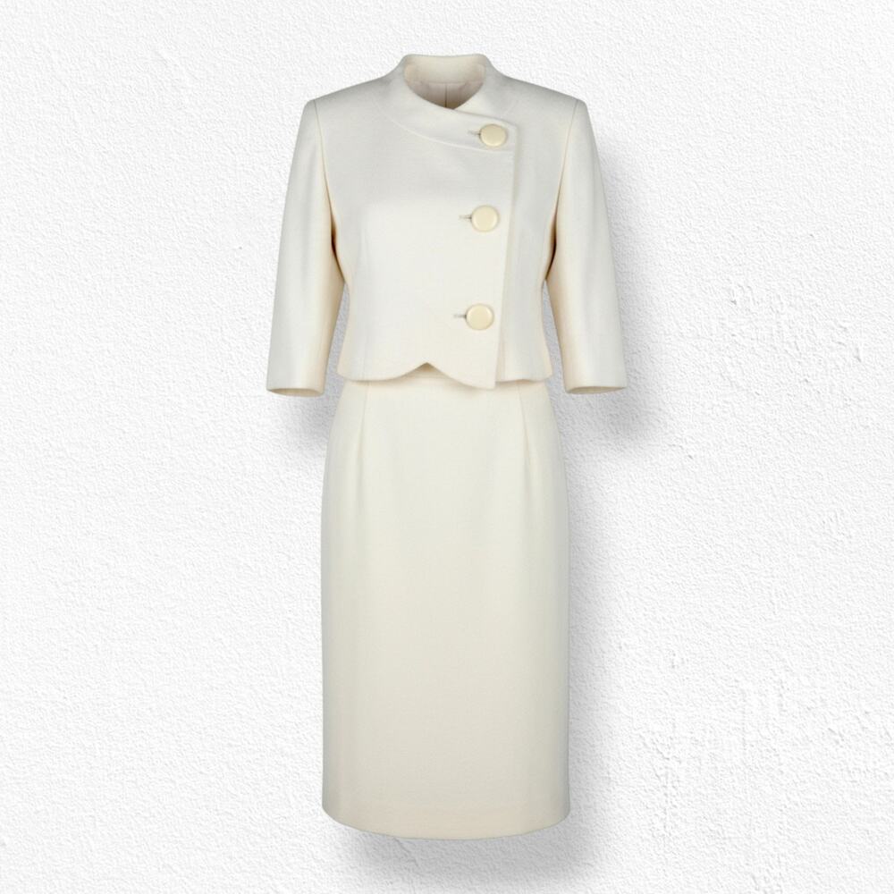 50s Vintage Bonwitt Teller Cream Wool Jackie O Cropped Blazer Skirt Suit Size 4